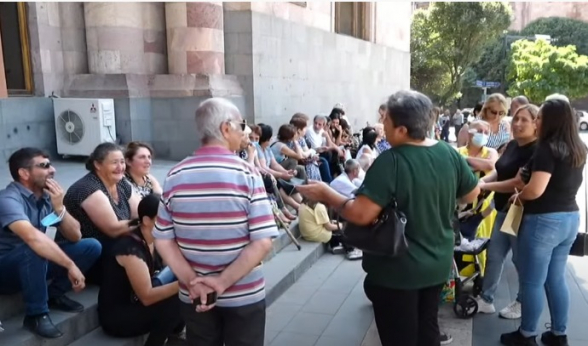 Հադրութցիների և քաշաթաղցիների ակցիան Կառավարության դիմաց (տեսանյութ)